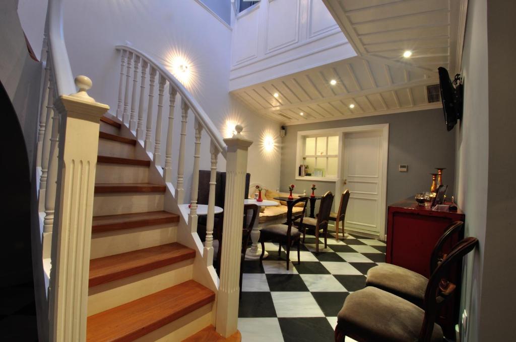 Il Palazzo Rooms & Suites นาฟปลิโอ ภายนอก รูปภาพ
